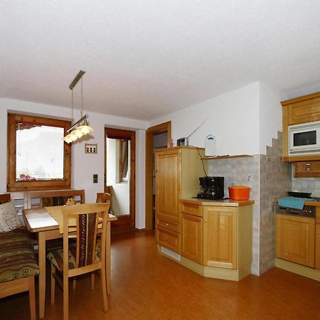 Apartment In Hippach Im Zillertal In The Mountains Muhlen  エクステリア 写真