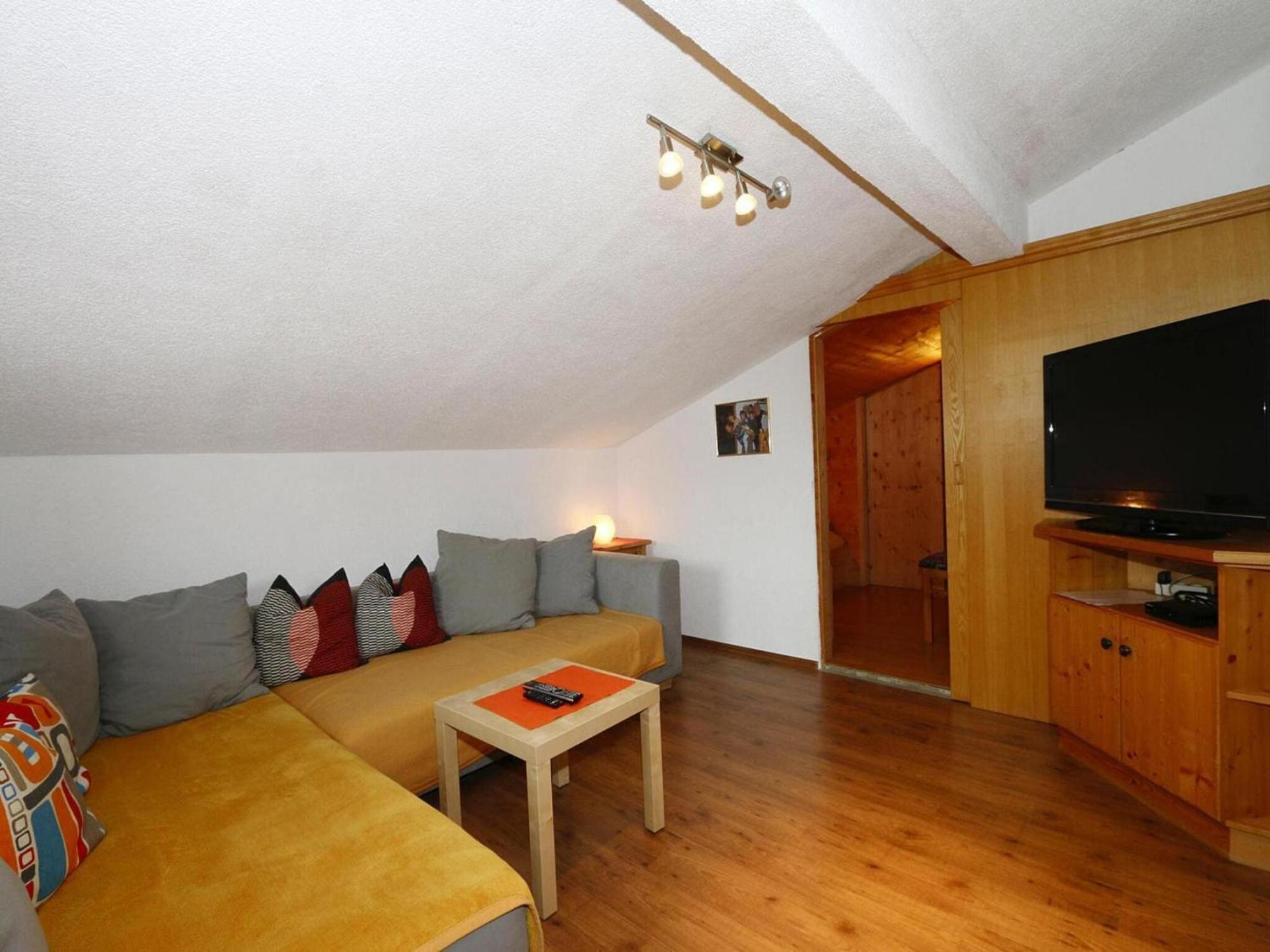Apartment In Hippach Im Zillertal In The Mountains Muhlen  エクステリア 写真