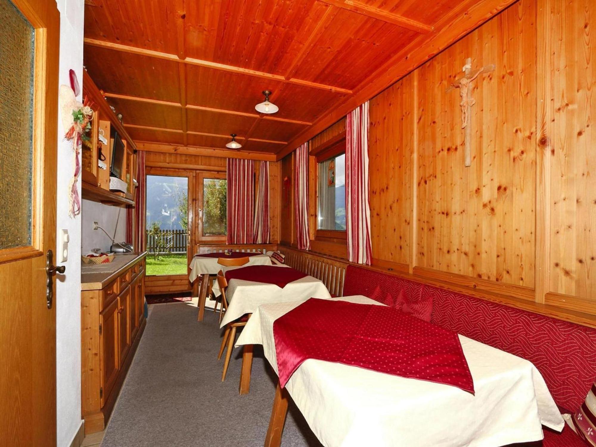 Apartment In Hippach Im Zillertal In The Mountains Muhlen  エクステリア 写真